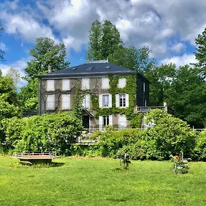 chalet-dans-le-parc-dun-manoir-du-xixeme.midi-pyreneeshotels.com/